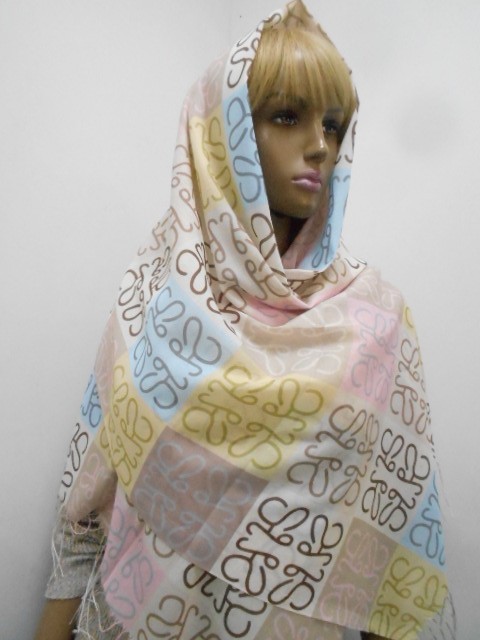  Loewe палантин