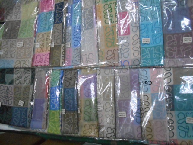  Loewe палантин