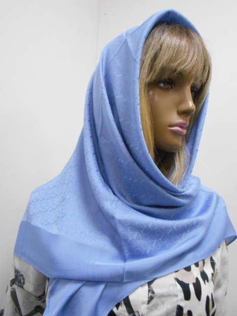 Валентино платок