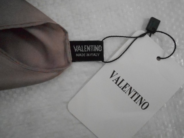 Валентино платок