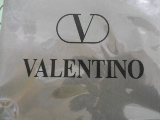 Валентино платок