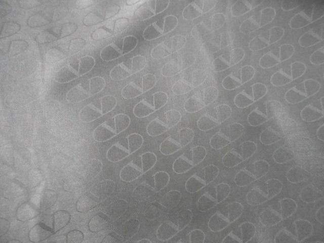 Валентино платок