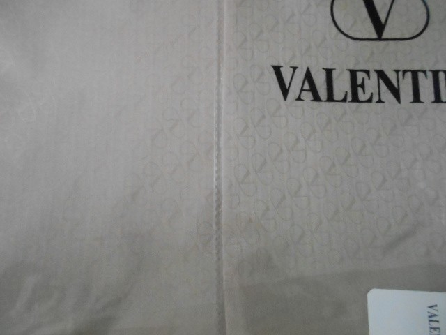 Валентино платок