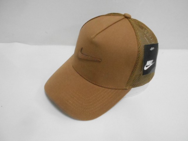  Бейсболка муж. с сеткой