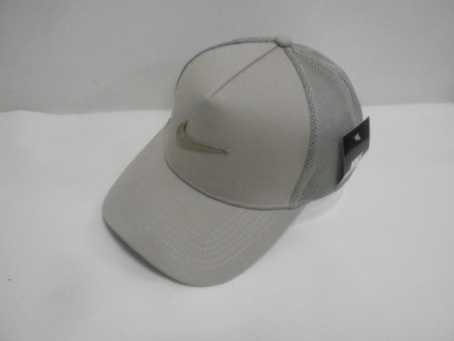  Бейсболка муж. с сеткой