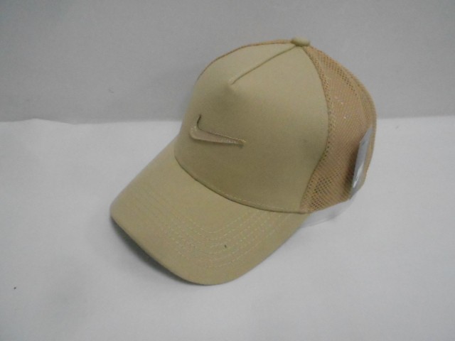  Бейсболка муж. с сеткой