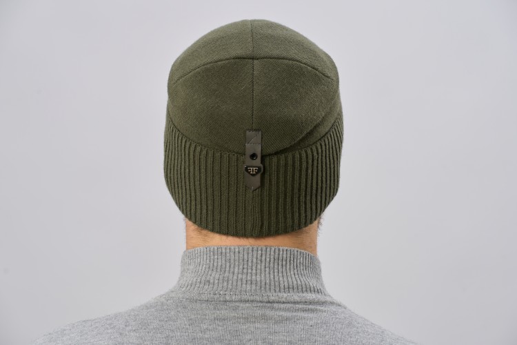 Грей шапка с пряжкой Грей шапка с пряжкой