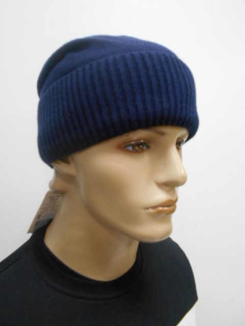 Грей шапка с пряжкой