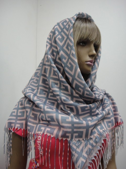  Живанши платок