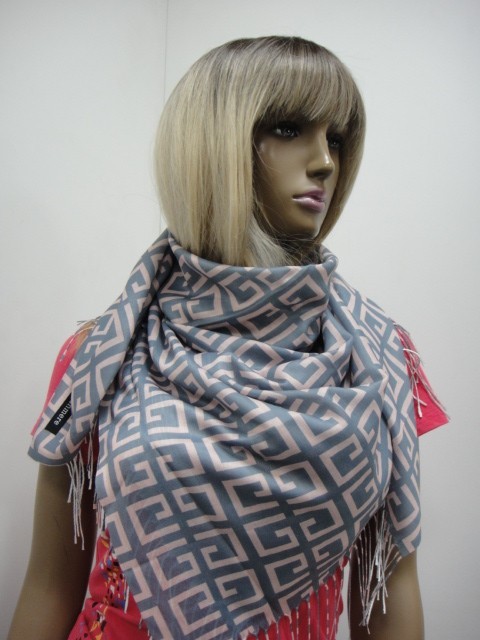  Живанши платок