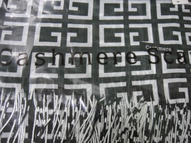  Живанши платок