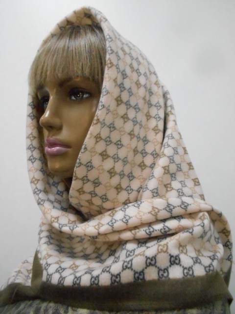   Гучи платок