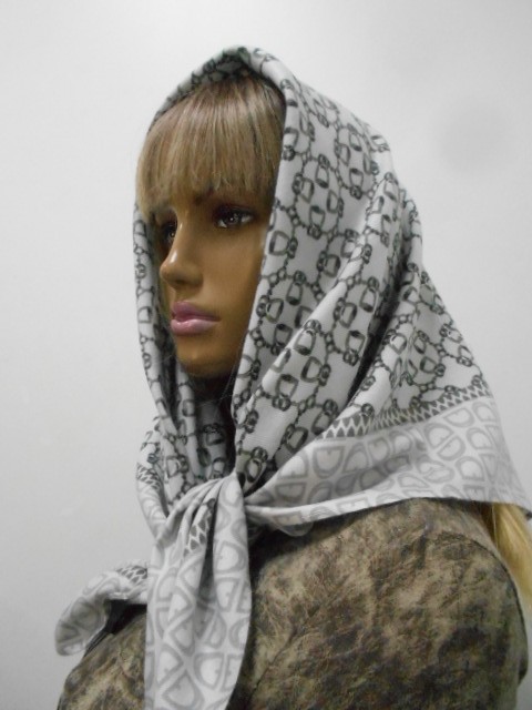   Гучи платок