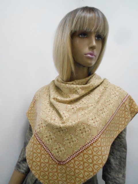   Гучи платок