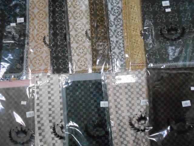   Гучи платок