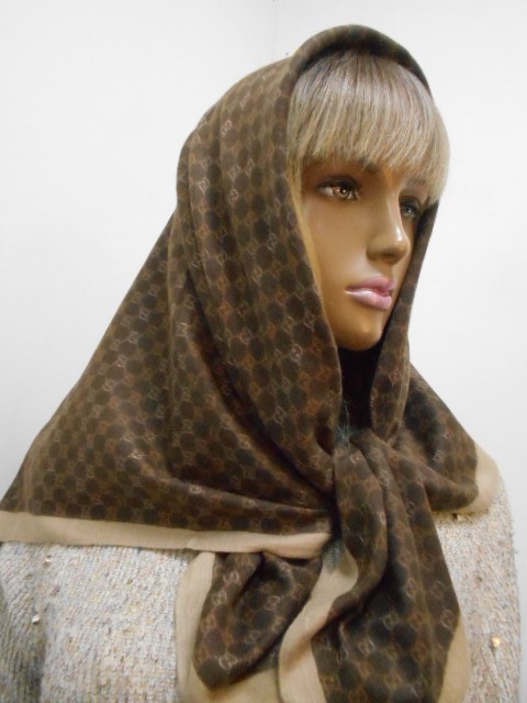   Гучи платок