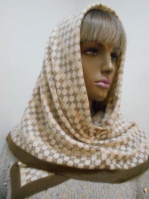   Гучи платок