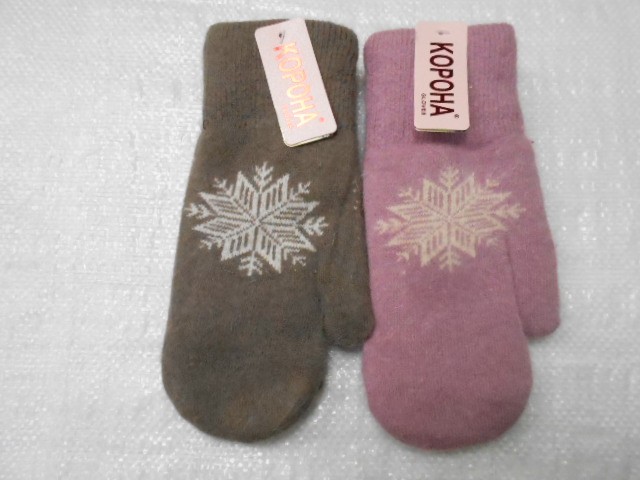  Варежки жен. снежинки