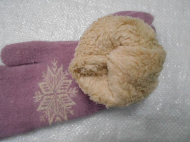  Варежки жен. снежинки