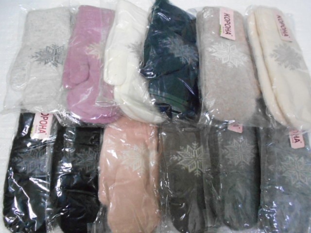  Варежки жен. снежинки