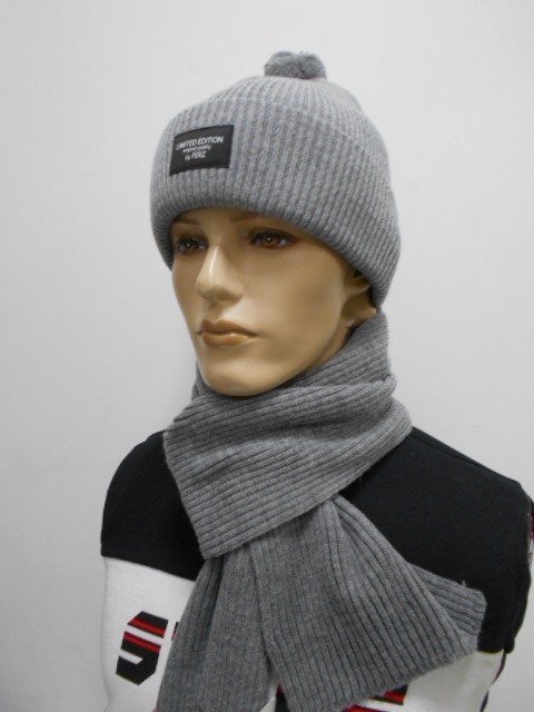  Стрит шапка с помпоном