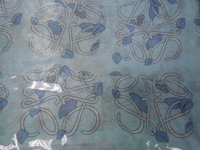 LOEWE палантин