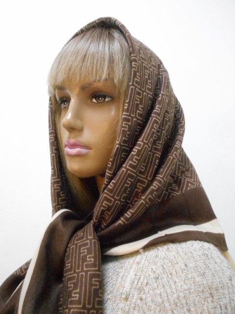  Fendi DG платок