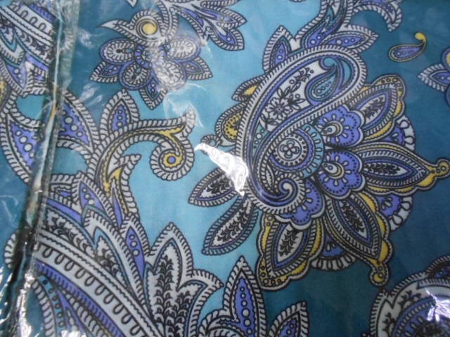  Огурцы+абстракция платок