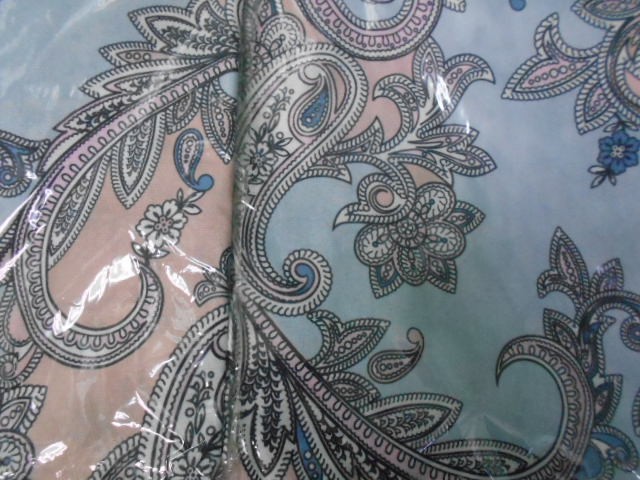  Огурцы+абстракция платок