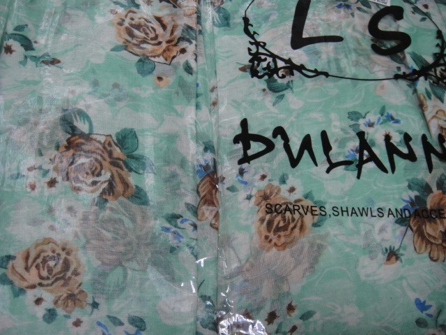  3D цветы шарфик