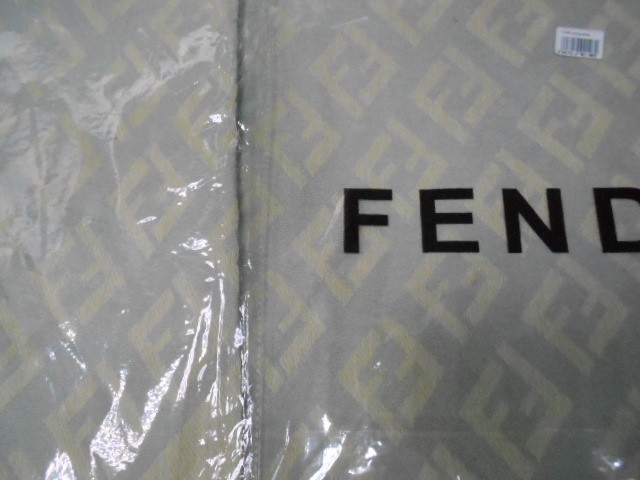  Fendi косынка