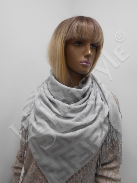  Fendi платок