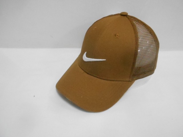  Бейсболка муж. с сеткой