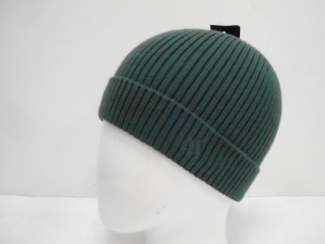   Шапка с отворотом