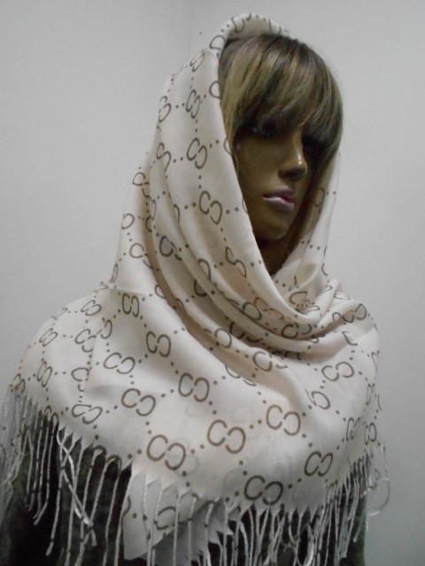  Гучи платок