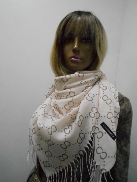  Гучи платок