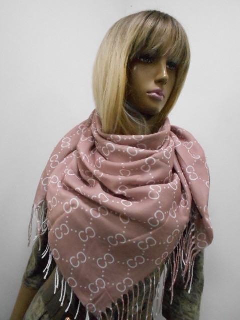  Гучи платок