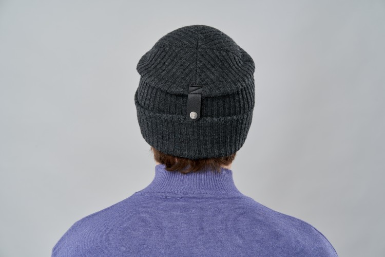 Турин шапка с пряжкой  Турин шапка с пряжкой