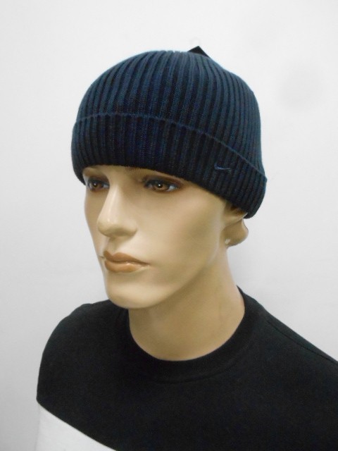   Шапка с отворотом