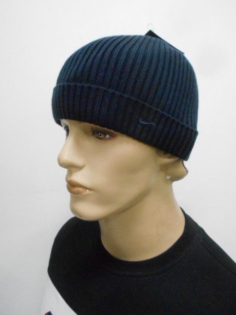   Шапка с отворотом