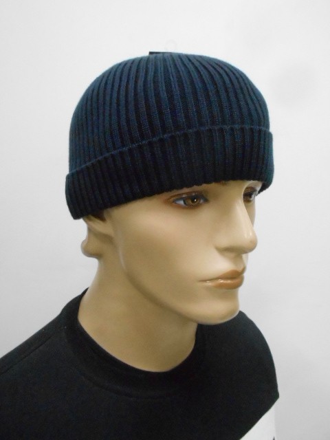   Шапка с отворотом