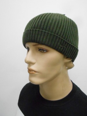   Шапка с отворотом