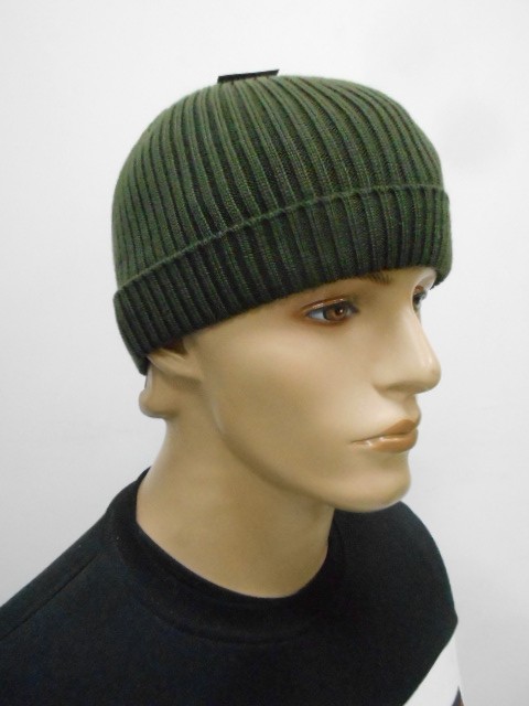   Шапка с отворотом