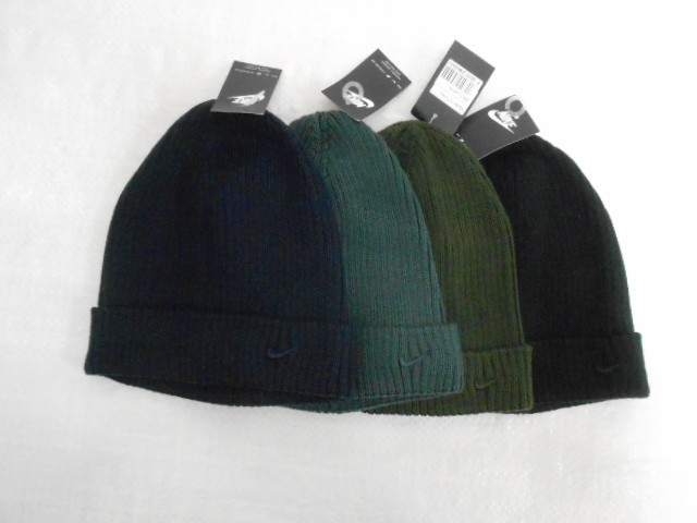   Шапка с отворотом