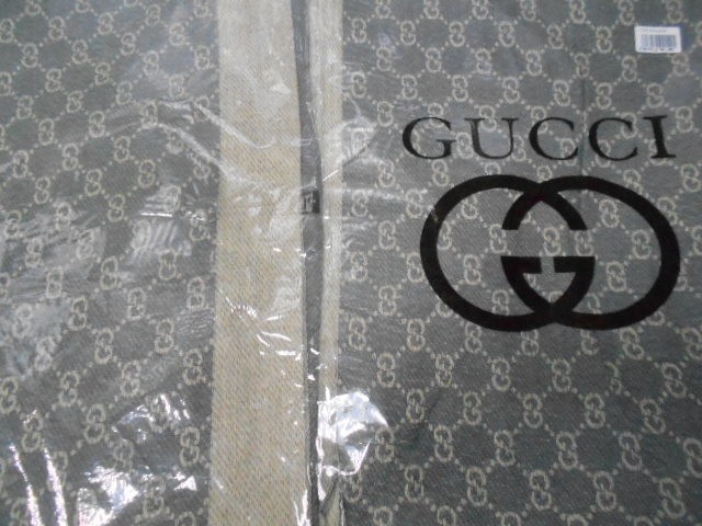 Гучи косынка