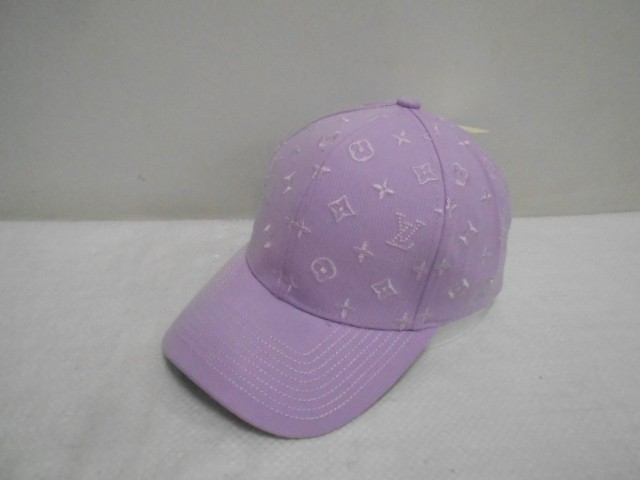  Бейсболка LY