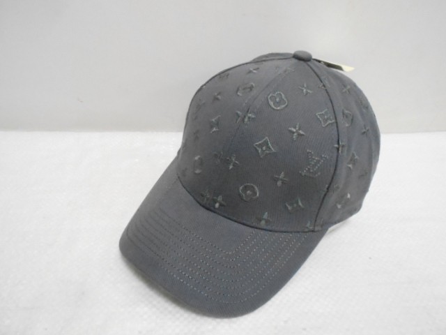  Бейсболка LY