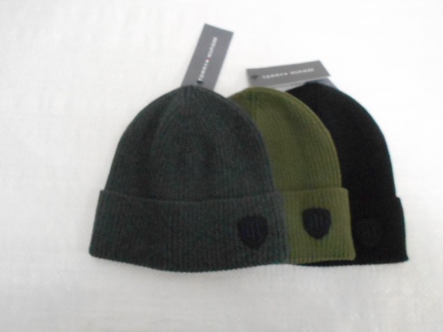   Шапка с отворотом 