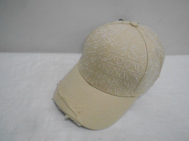  Бейсболка LOEWE