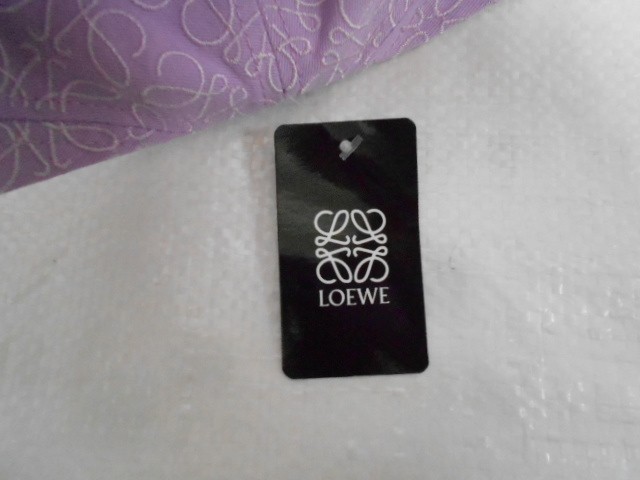  Бейсболка LOEWE